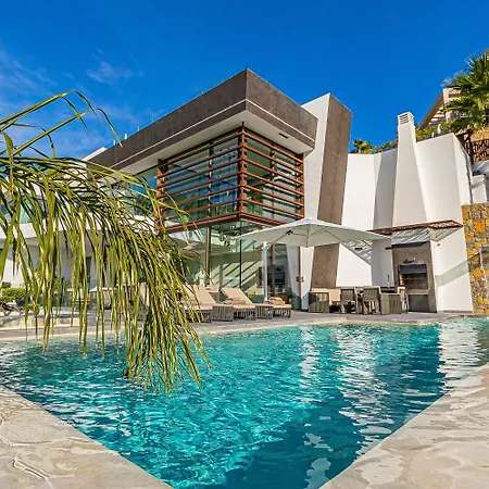 Villa Romeo By Abahana Luxe